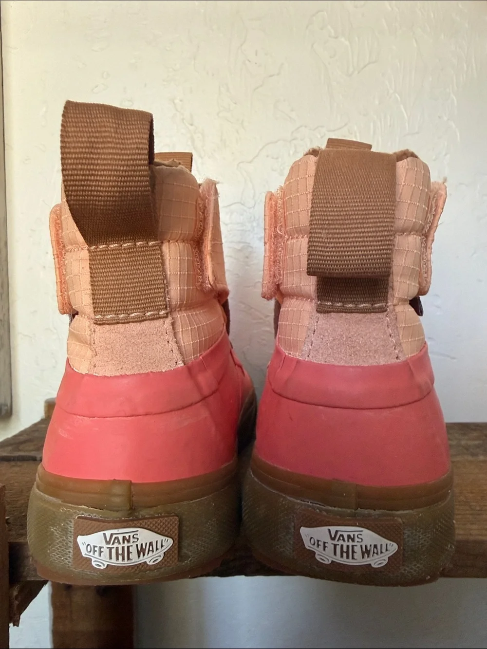 Vans Kids MTE Slip-On Hi Terrain boots | Pink | Size 2.0